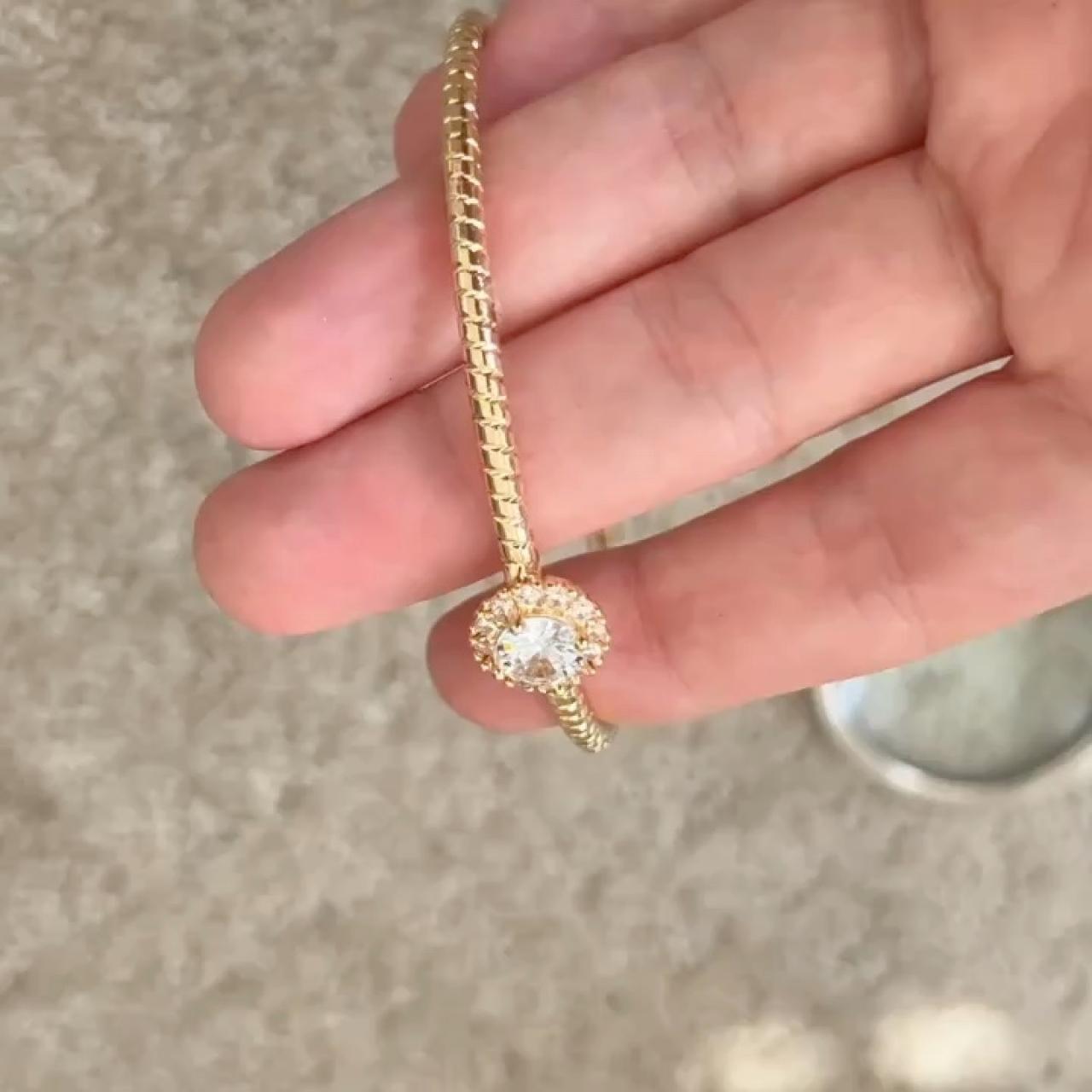 item listed by leoatlasjewelry