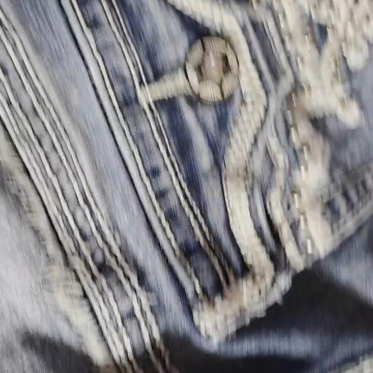 item listed by castorstar