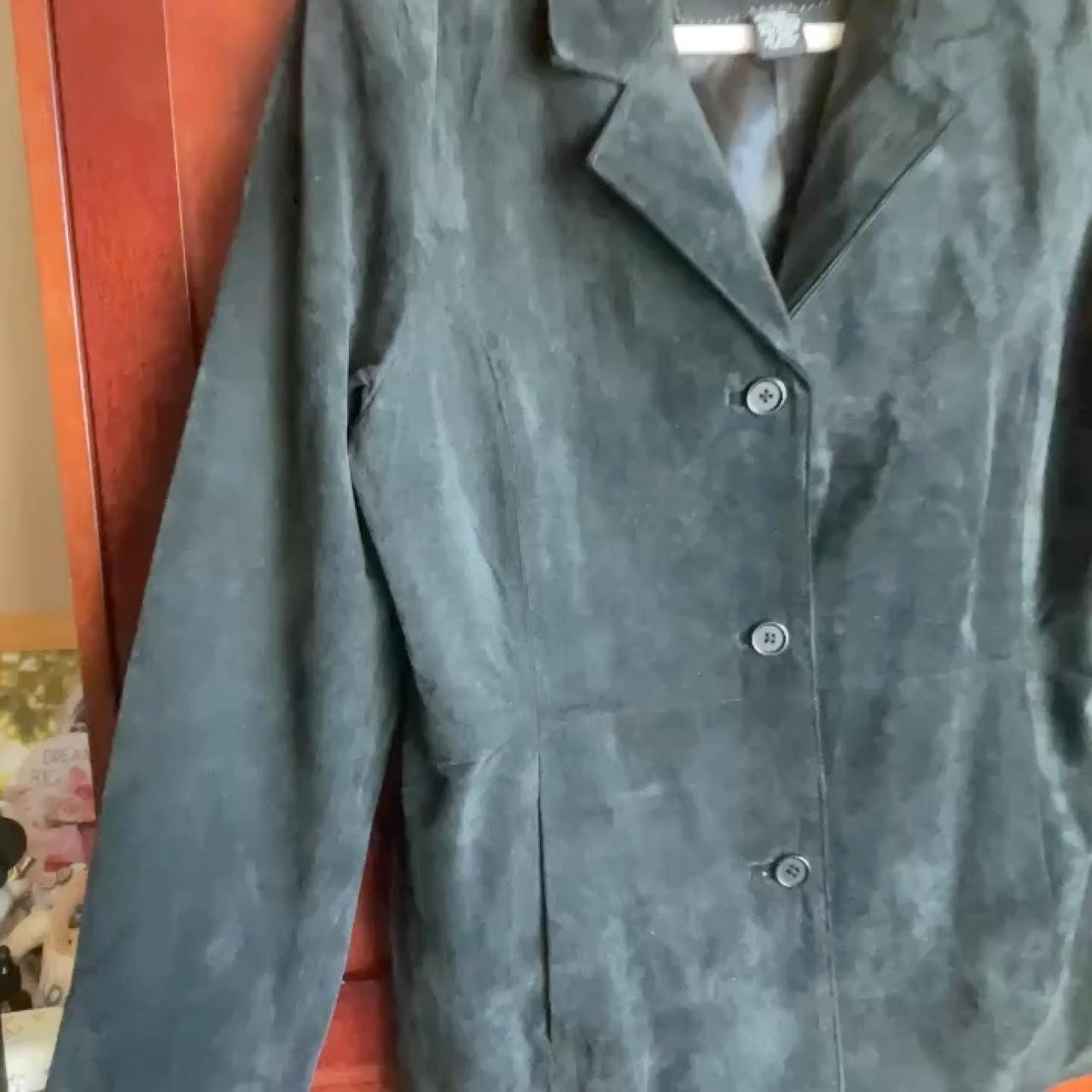 item listed by catherinefinds