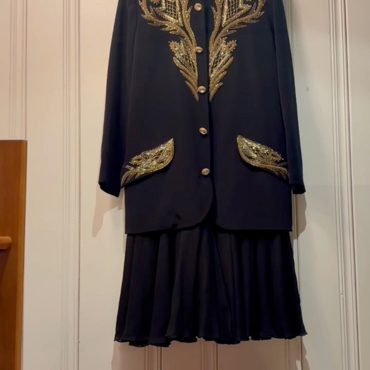 item listed by blue_sofa_
