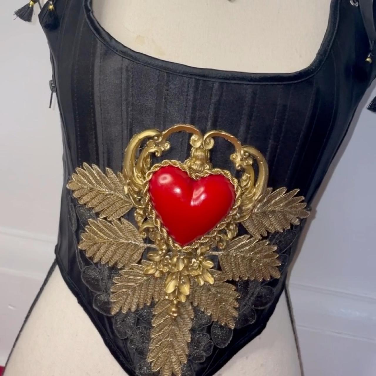 item listed by lucciaredesigns