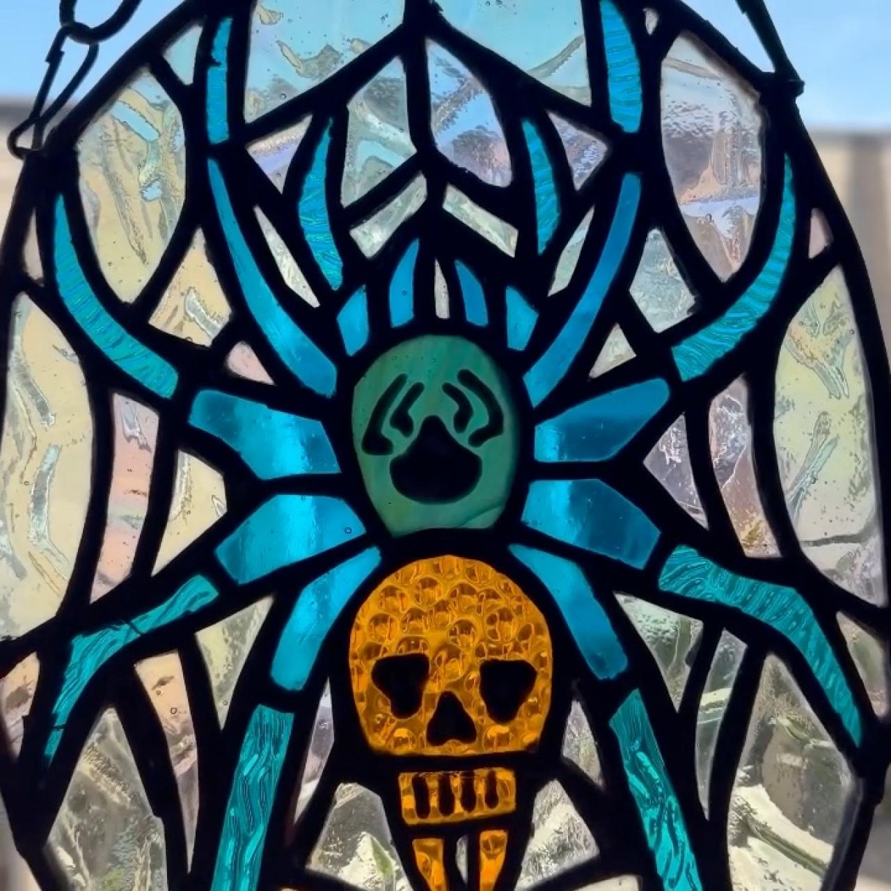 item listed by threadandbonetx