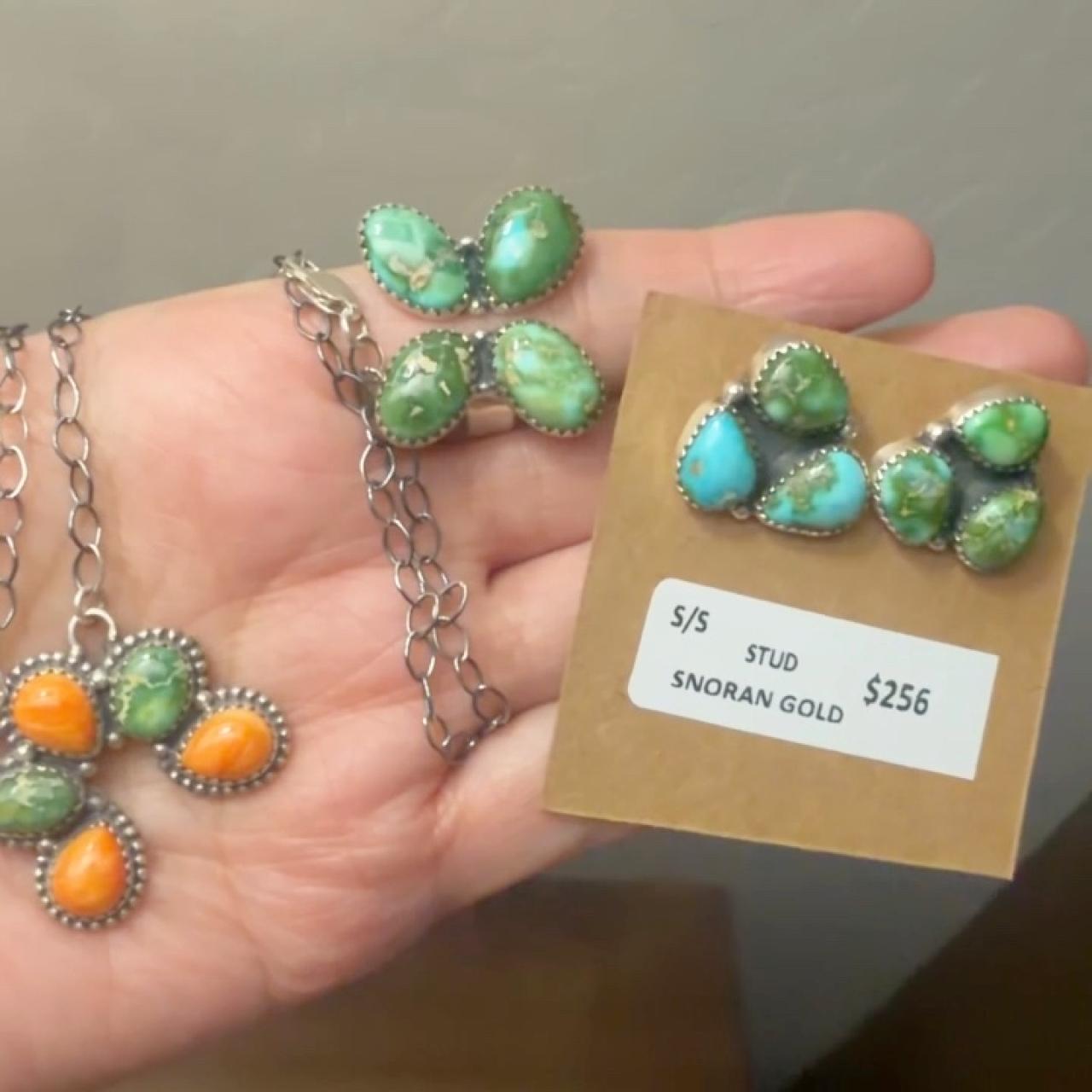 item listed by yvonberz