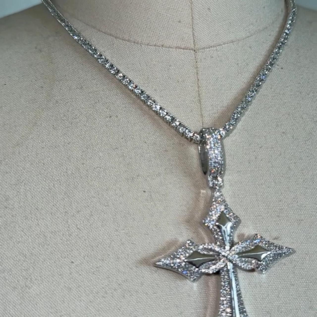item listed by blade_la