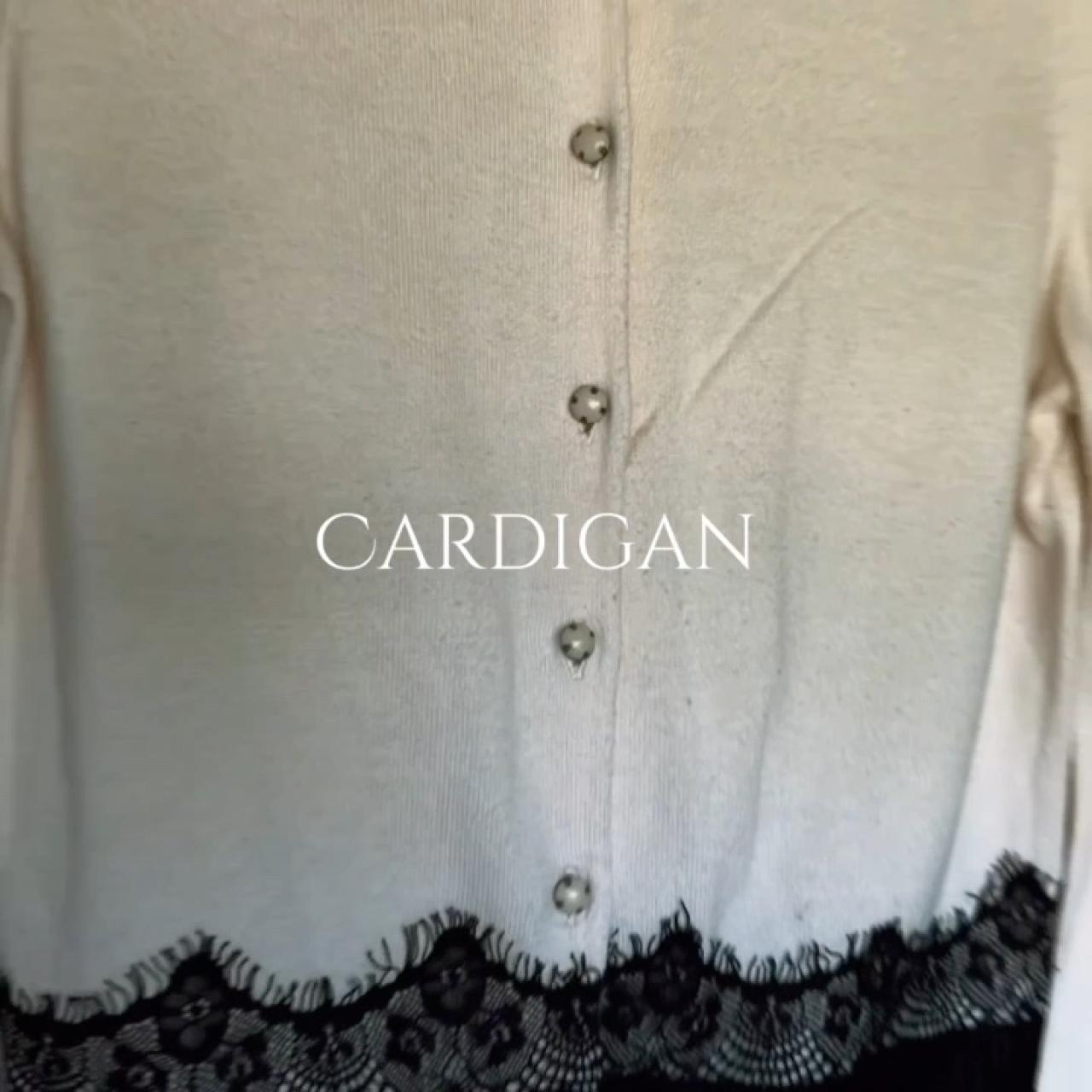 item listed by adri_818