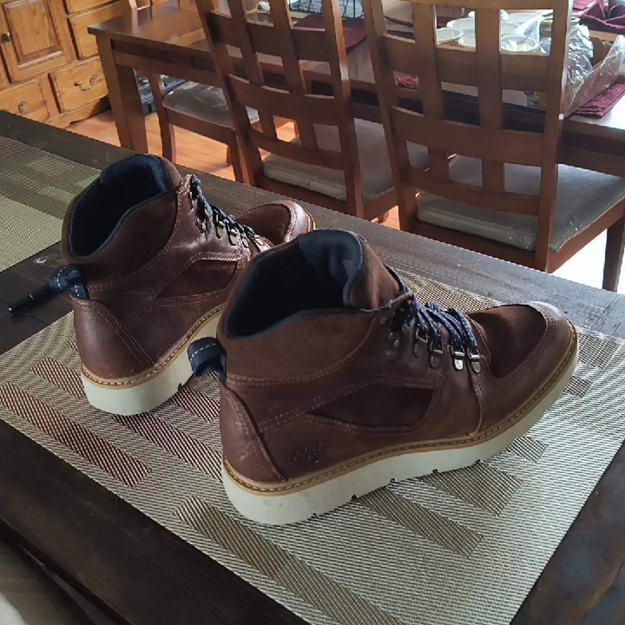 item listed by wehaveyourshoes