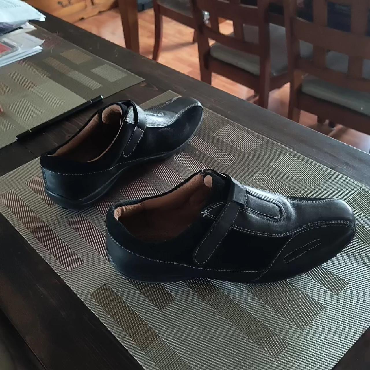 item listed by wehaveyourshoes