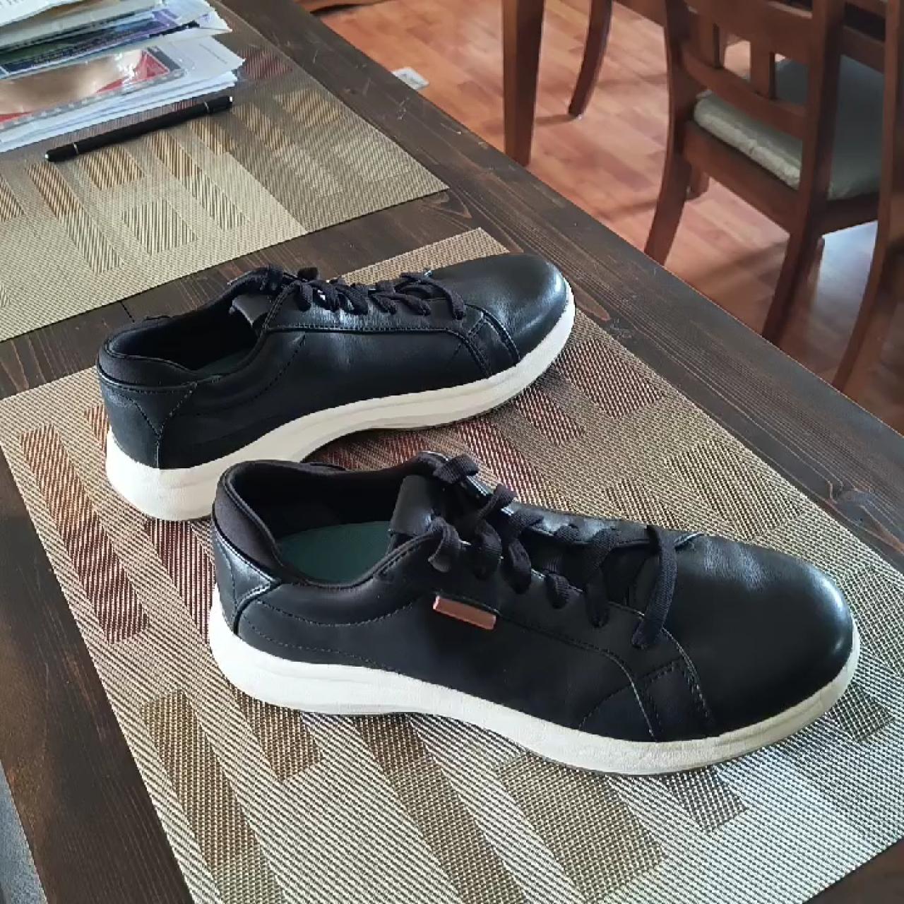 item listed by wehaveyourshoes