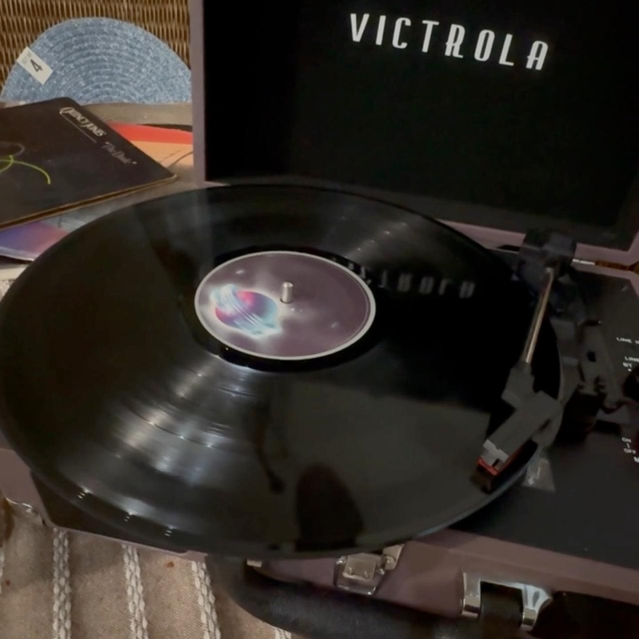 item listed by aarog_588
