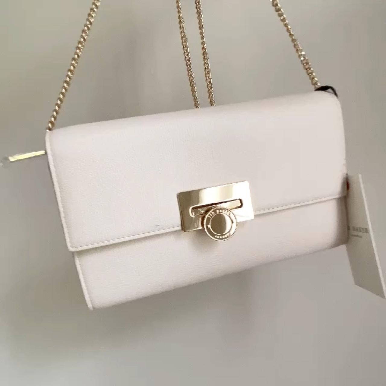 item listed by luckylotusshop