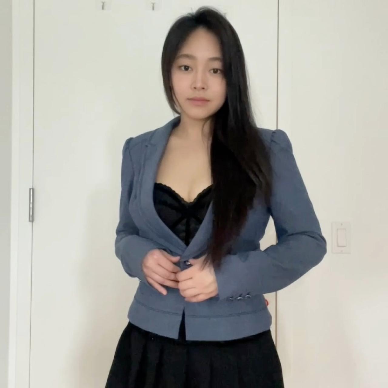 item listed by brokeartkidz
