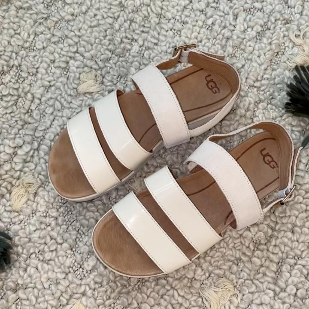 UGG Braelynn Sandals Size US 7 Worn 