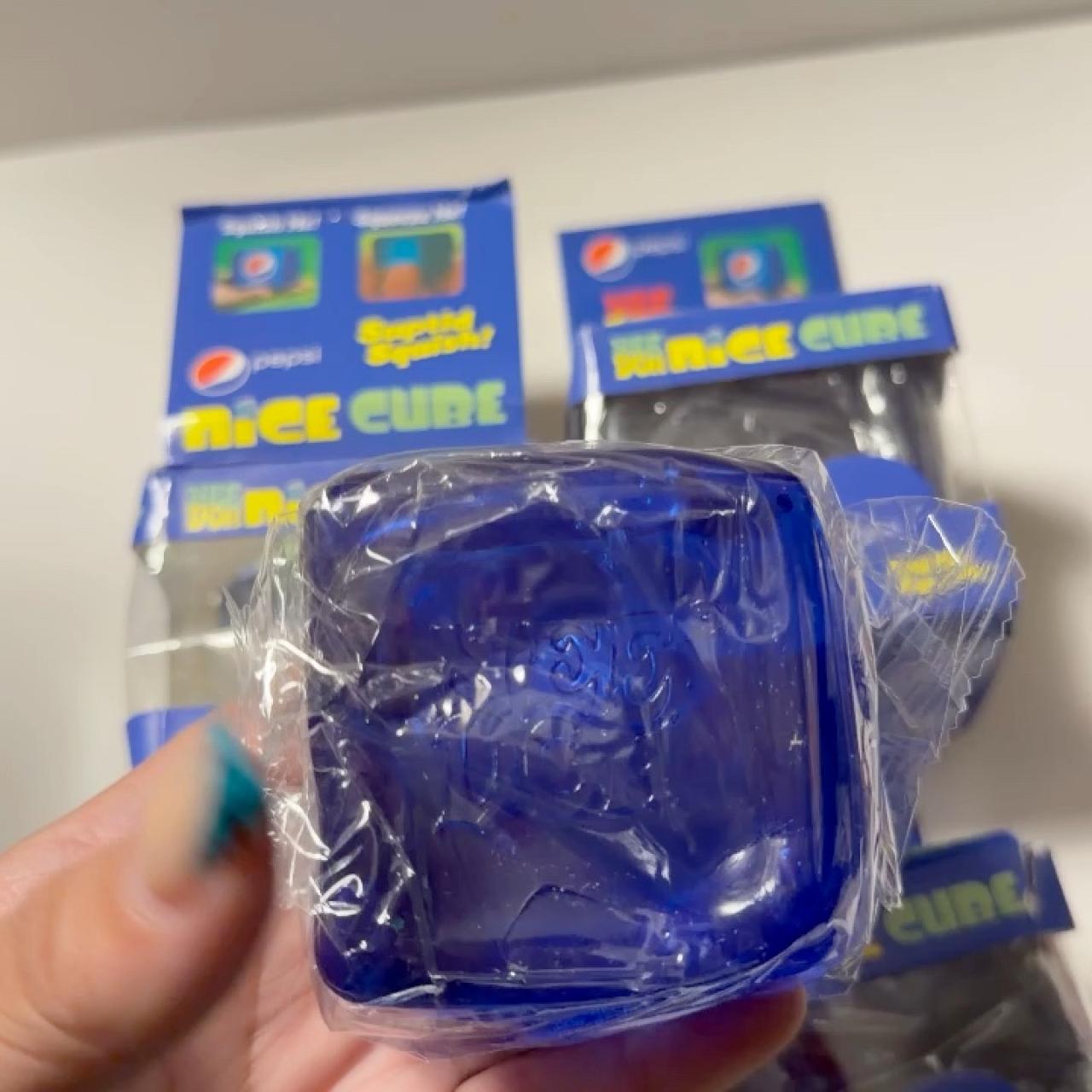 item listed by sonnyydreams
