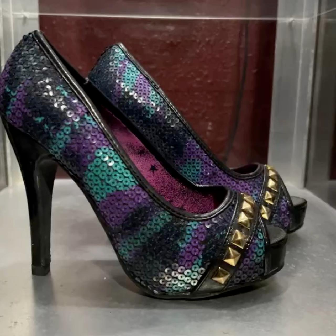item listed by michtopic