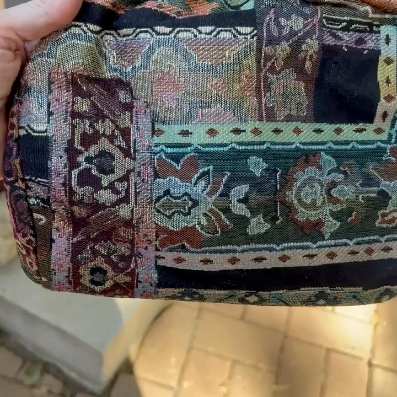 item listed by sunnyshopper70