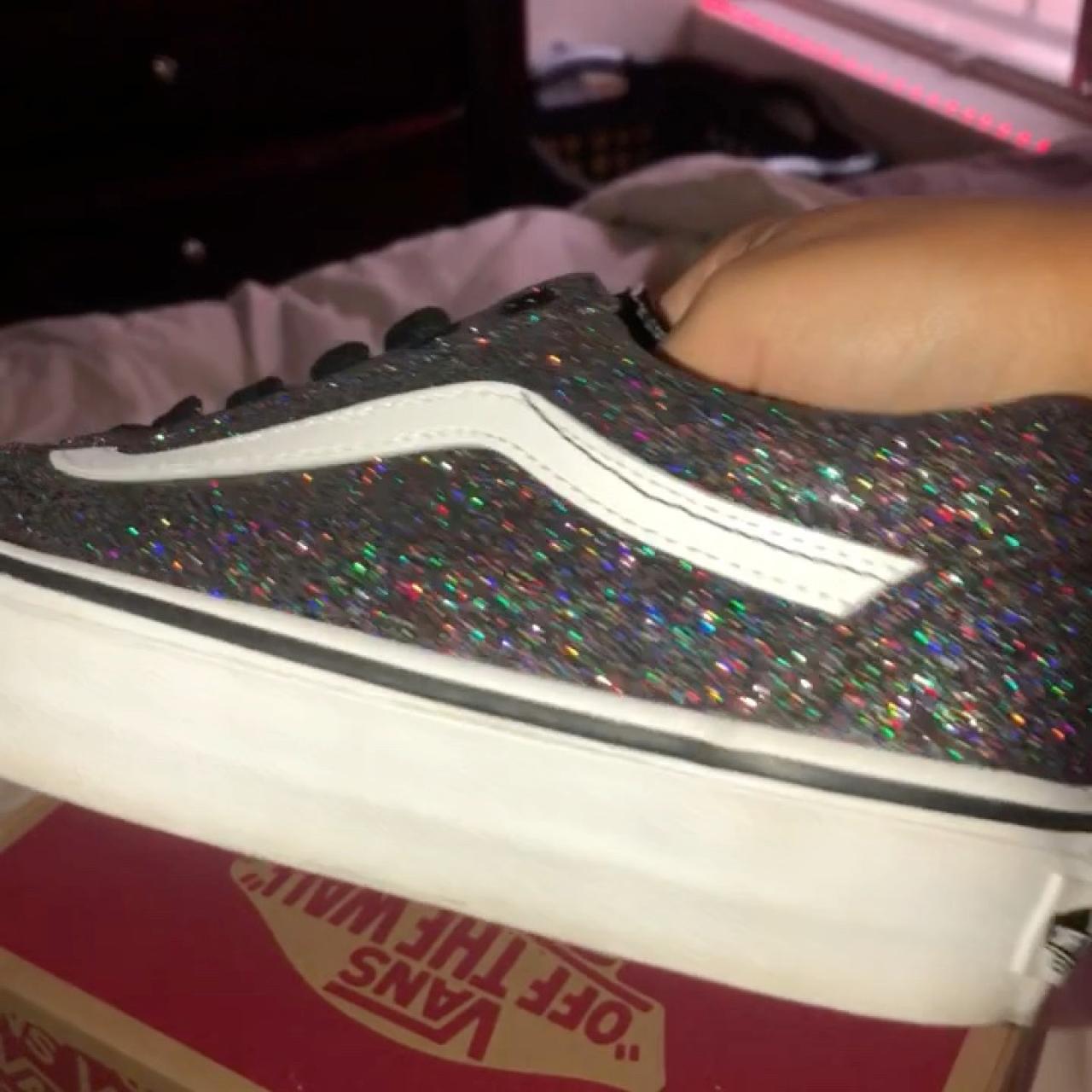 Vans glitter old on sale skool rainbow black