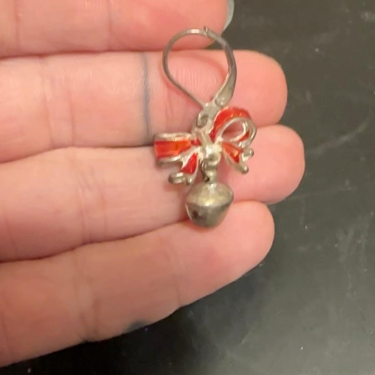 item listed by peachpeeler