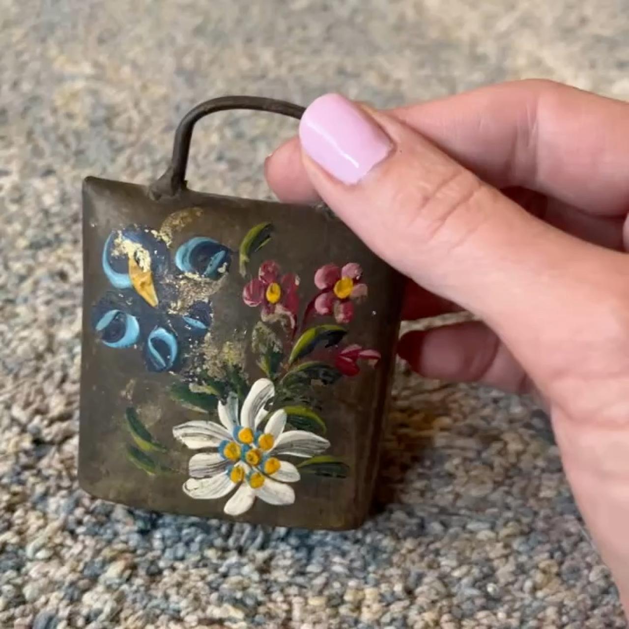 item listed by lisasteiny