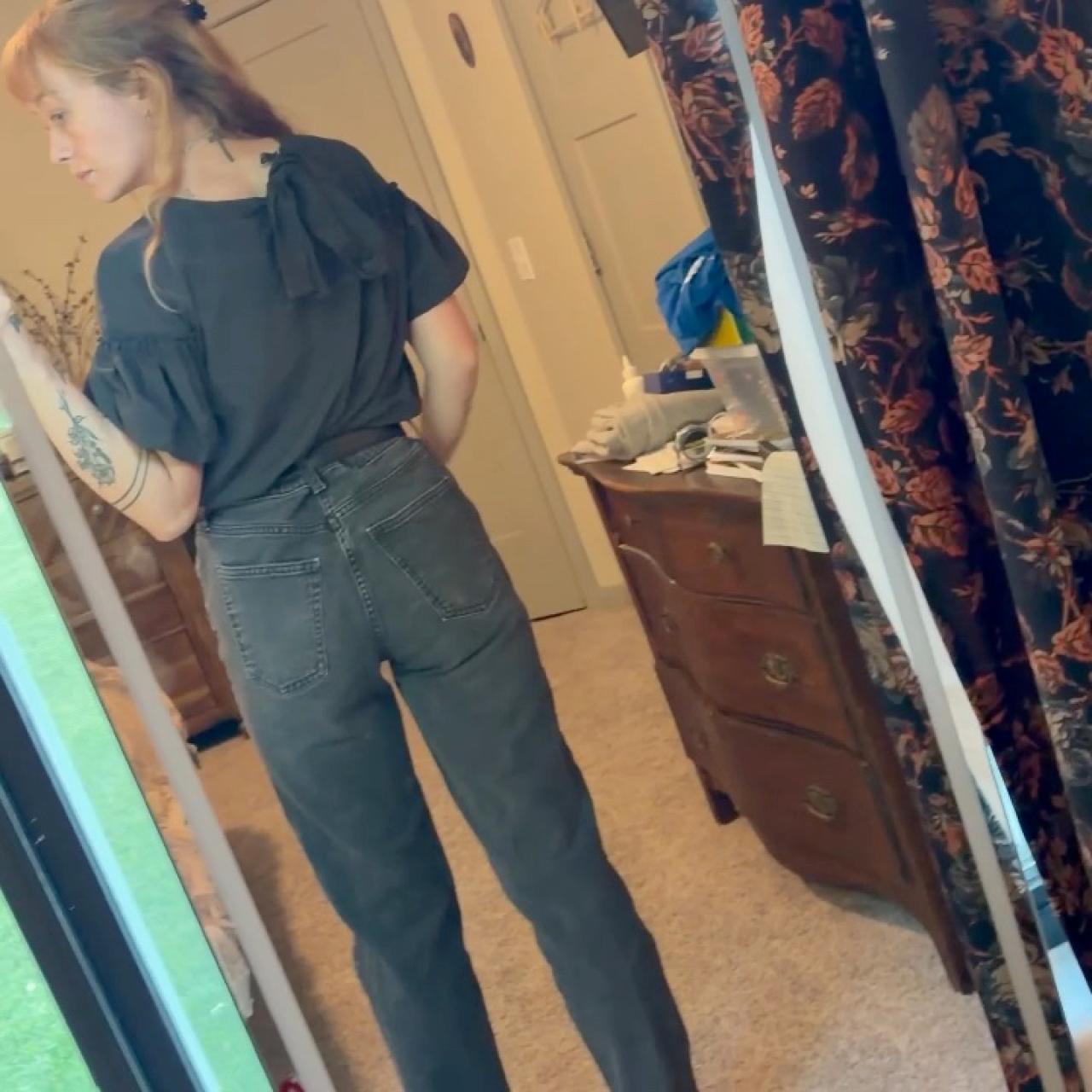 item listed by freeeeetoobejessi