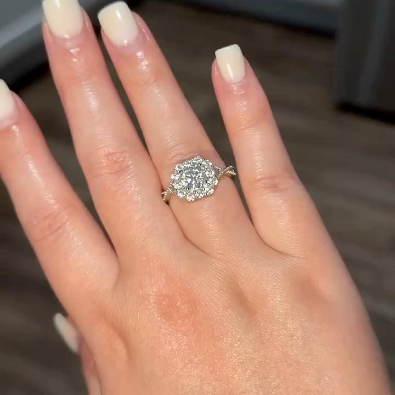 item listed by diamondsxturquoise