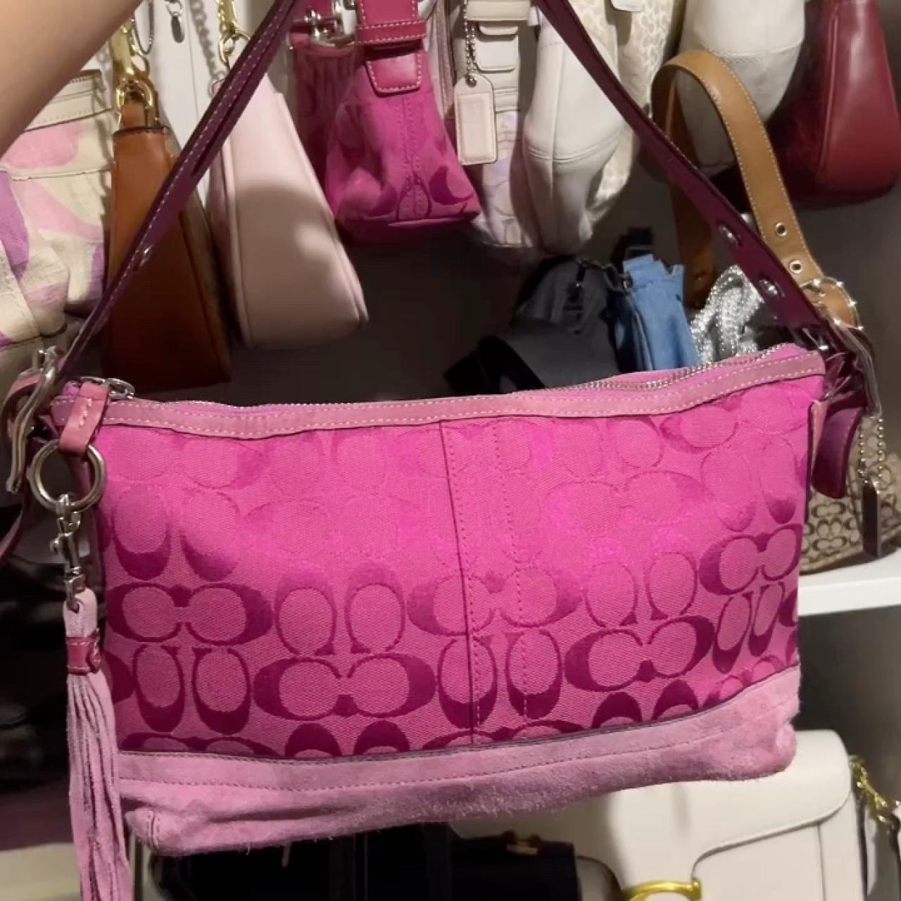 🩷Coach 9363 East West Shoulder Bag Signature Logo | Depop