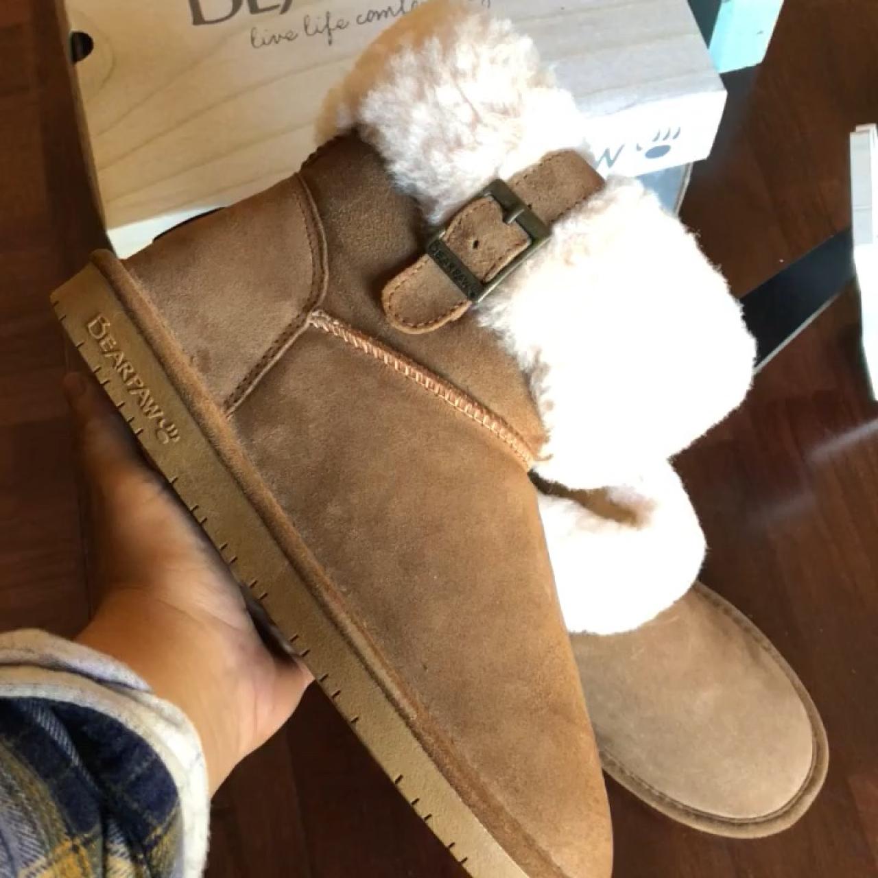 what stores sell bearpaw boots