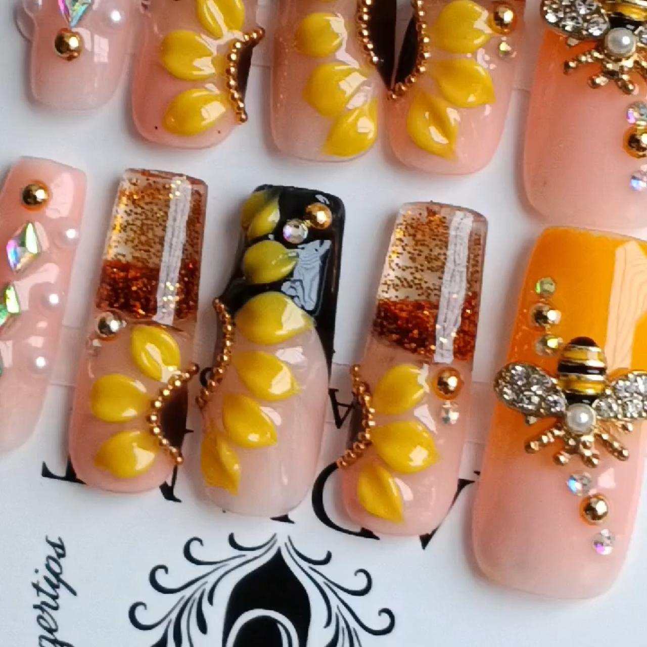 item listed by radiant_nails