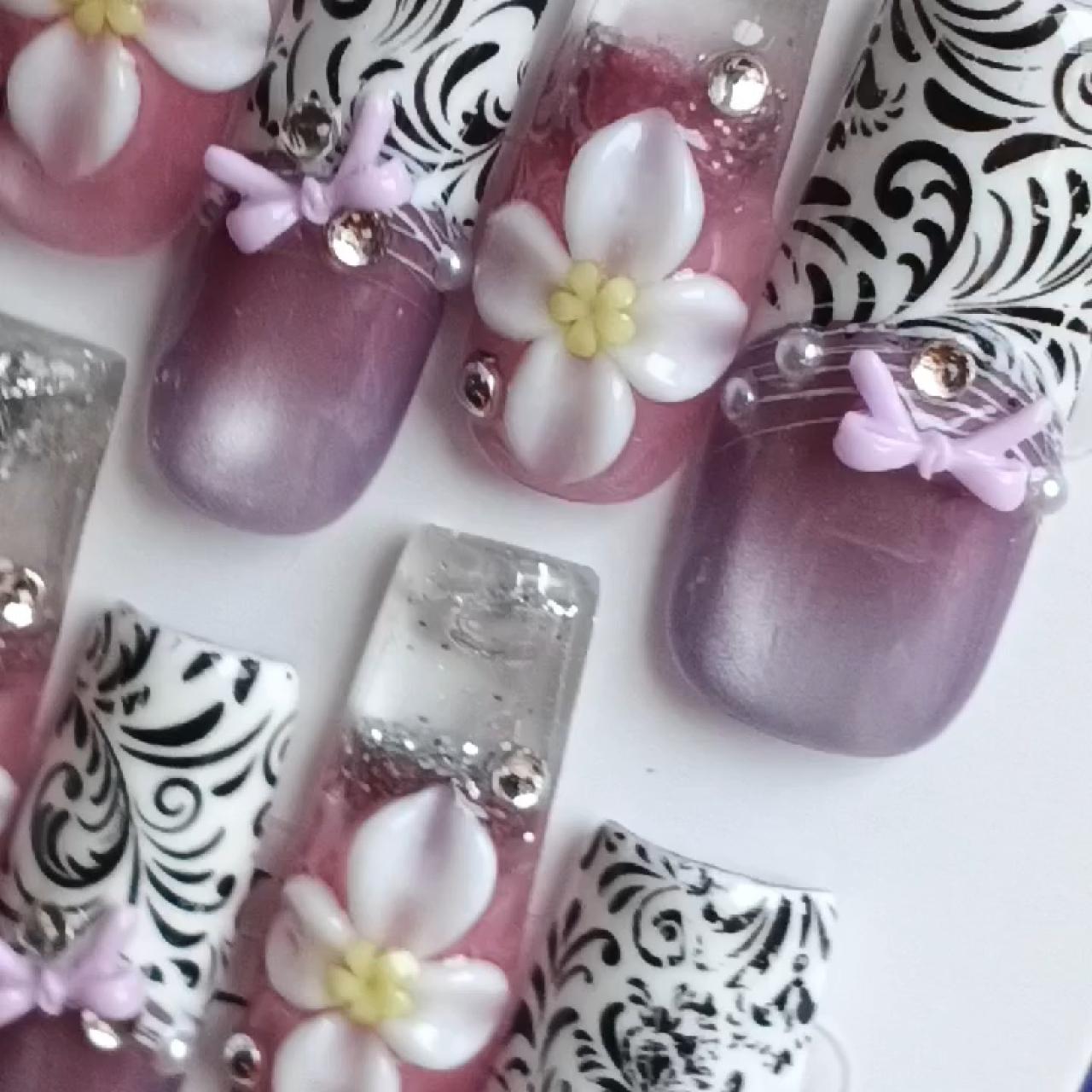 item listed by radiant_nails