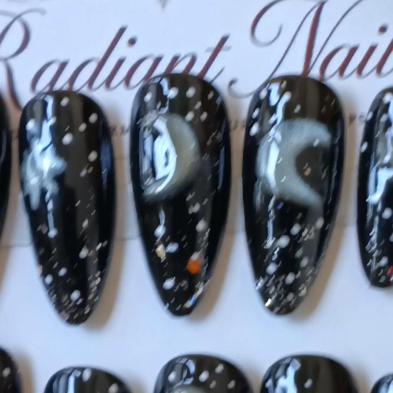 item listed by radiant_nails
