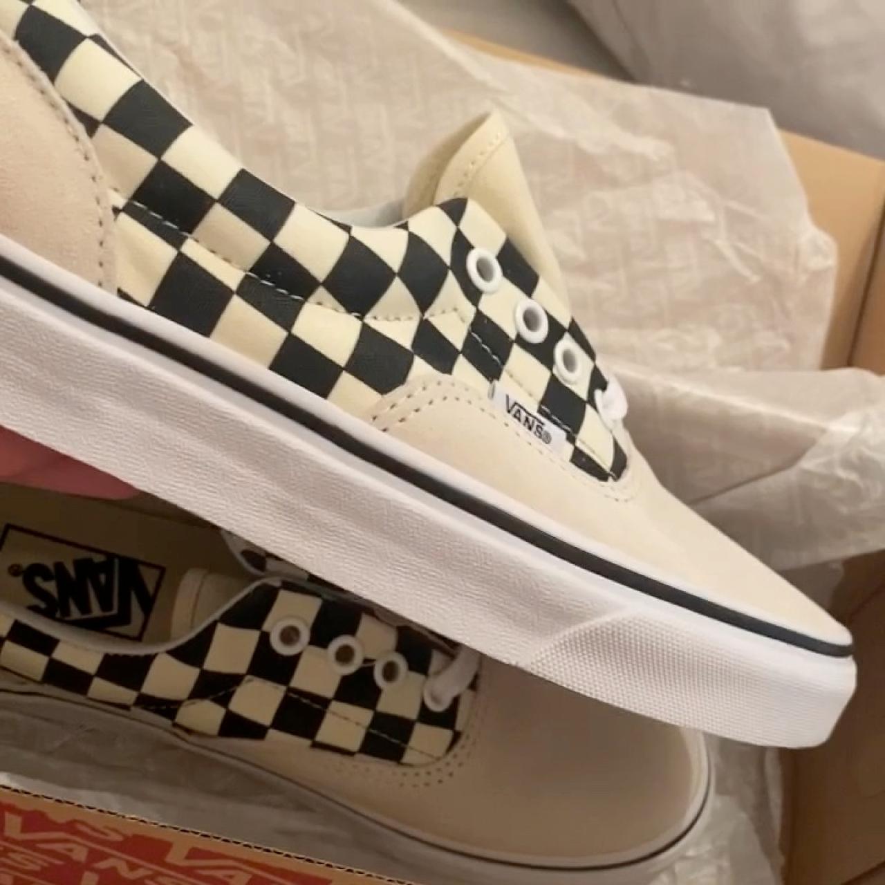 checkered vans 4.5