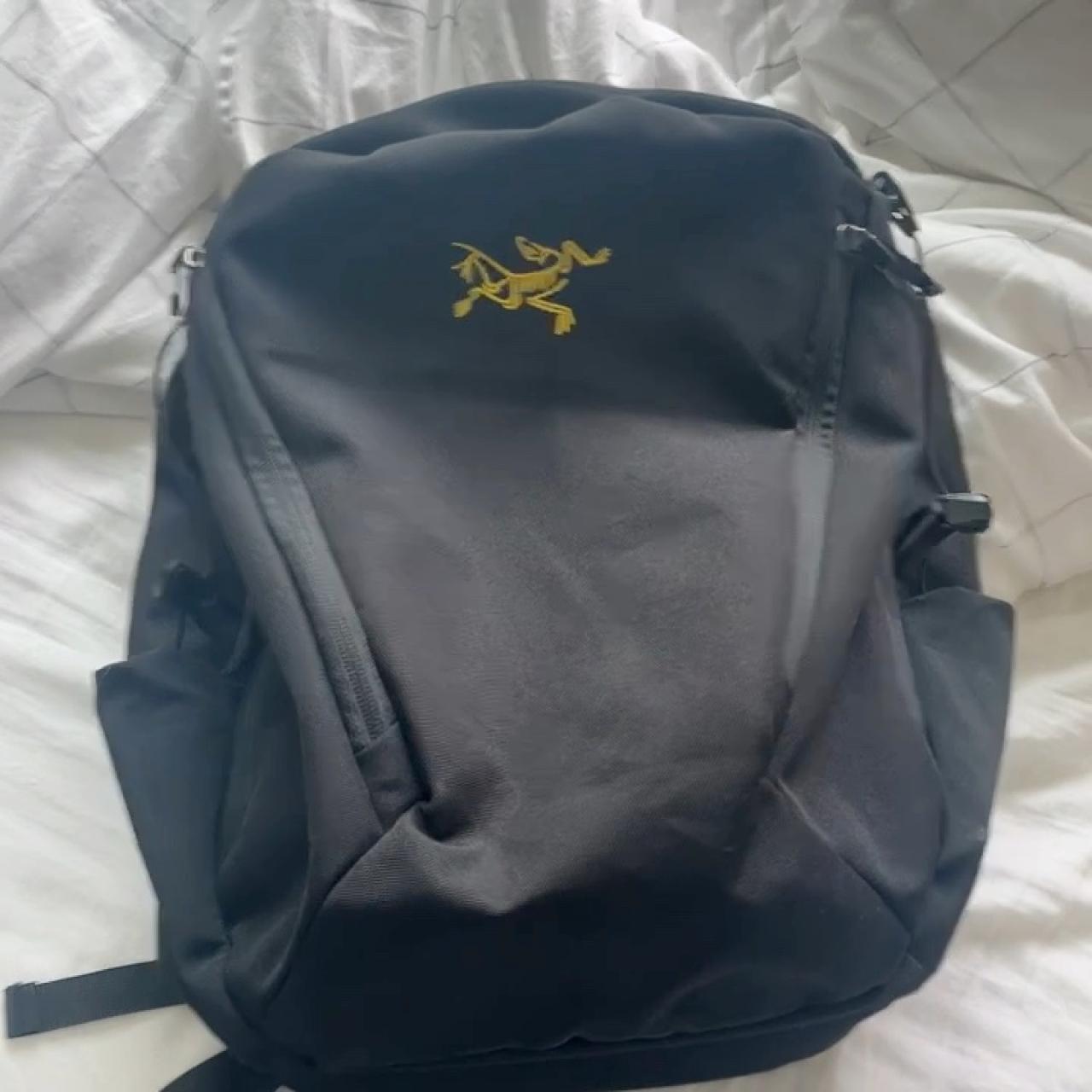 item listed by evtatsu0
