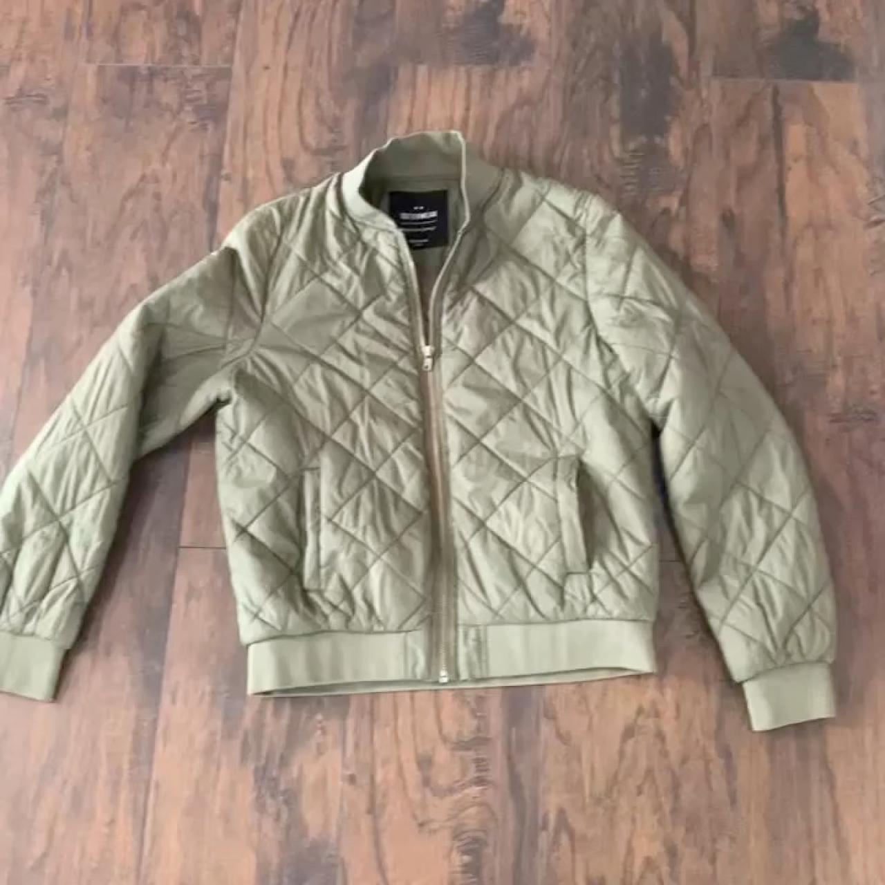 item listed by techycloset
