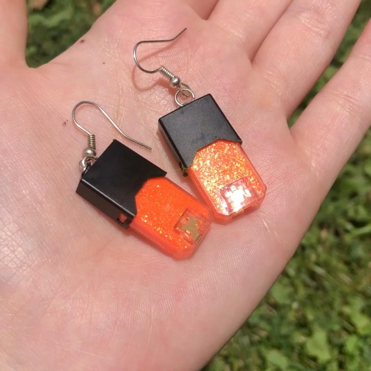 how to make juul pod earrings clear w the cap ! • these are Flavor:Blackberry Ice Vape Kit Bundle Geek Bar Pulse: How Whether youre making single