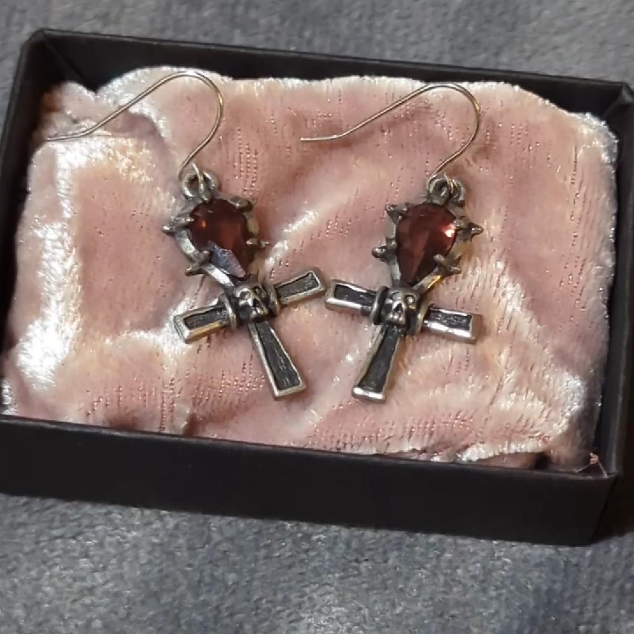 item listed by darkfaeways