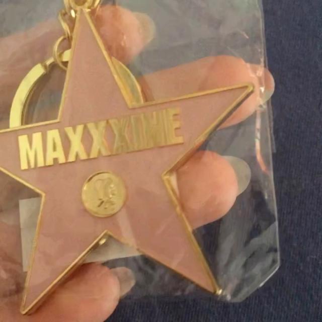A24 MaXXXine Hollywood Star Keychain 未開封 Amazon.co.jp: A24 MaXXXine Hollywood Star Keychain : おもちゃ