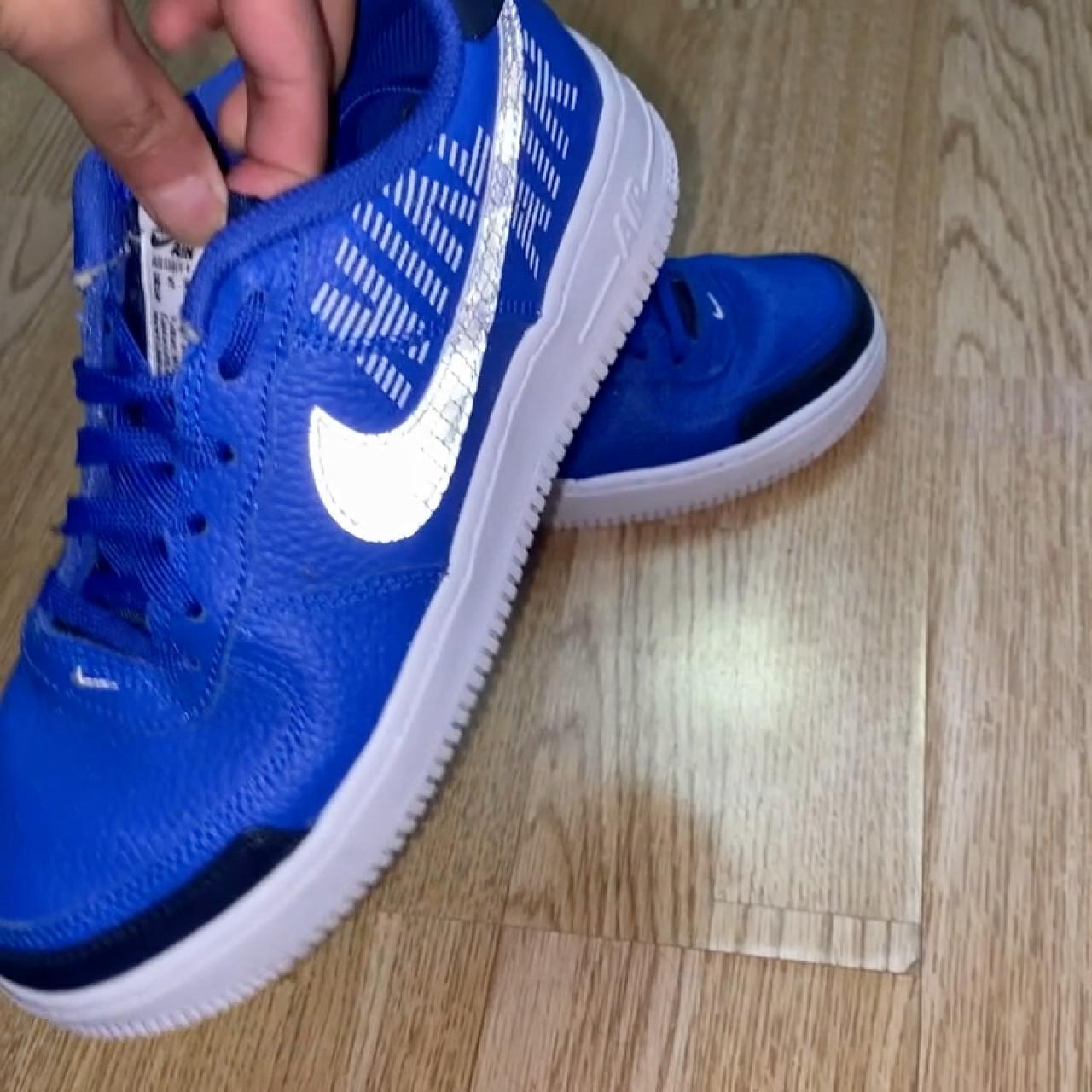 nike reflective trainers