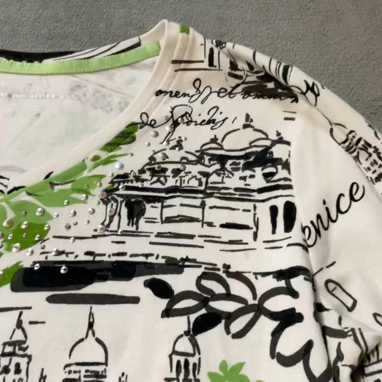 item listed by moeclothes