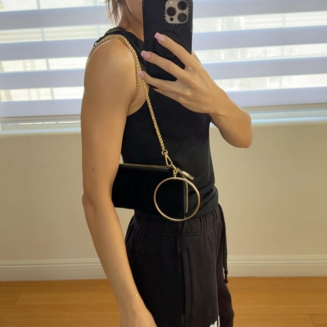 item listed by kayttt99
