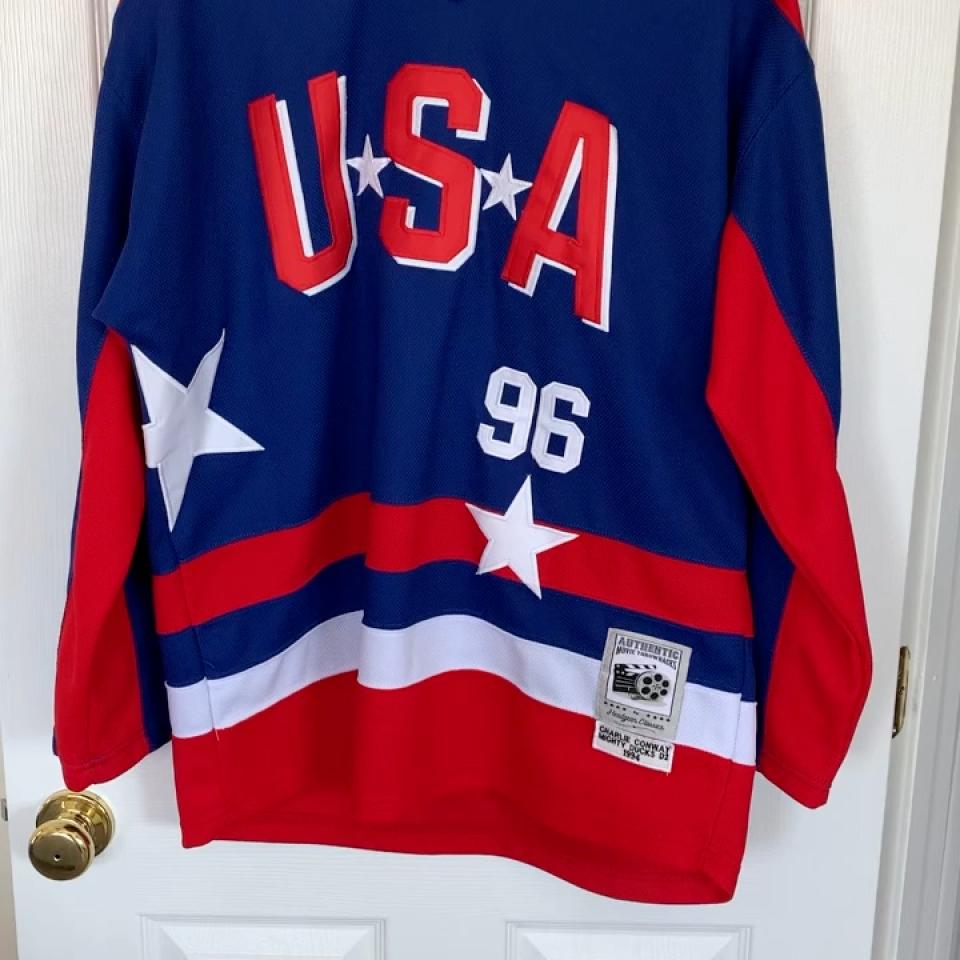 Mighty Ducks D2 Team USA 96 Charlie Conway Jersey  Charlie conway, Hockey  jersey, Usa hockey jersey