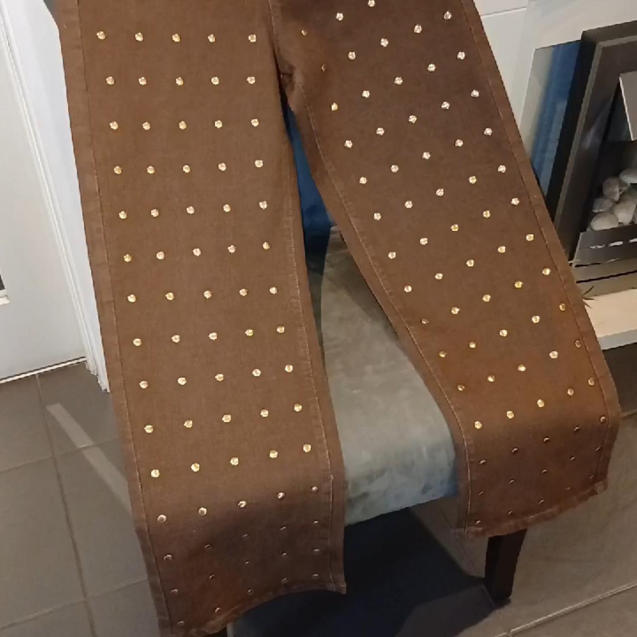 item listed by parloft
