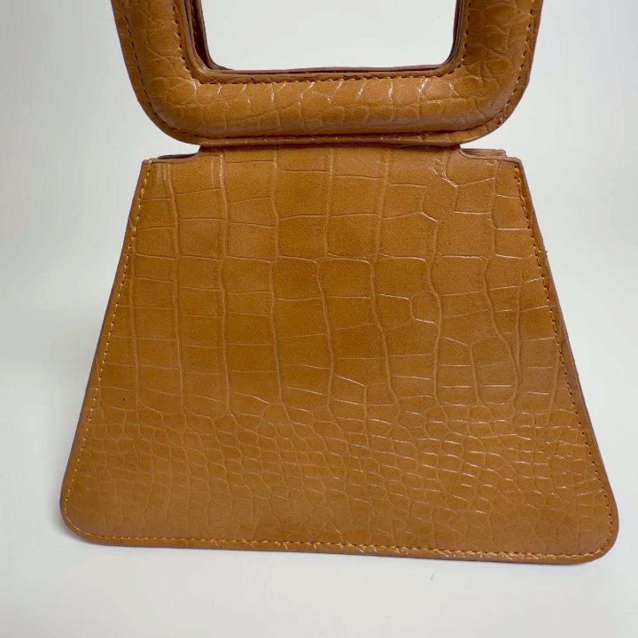 item listed by versetoo