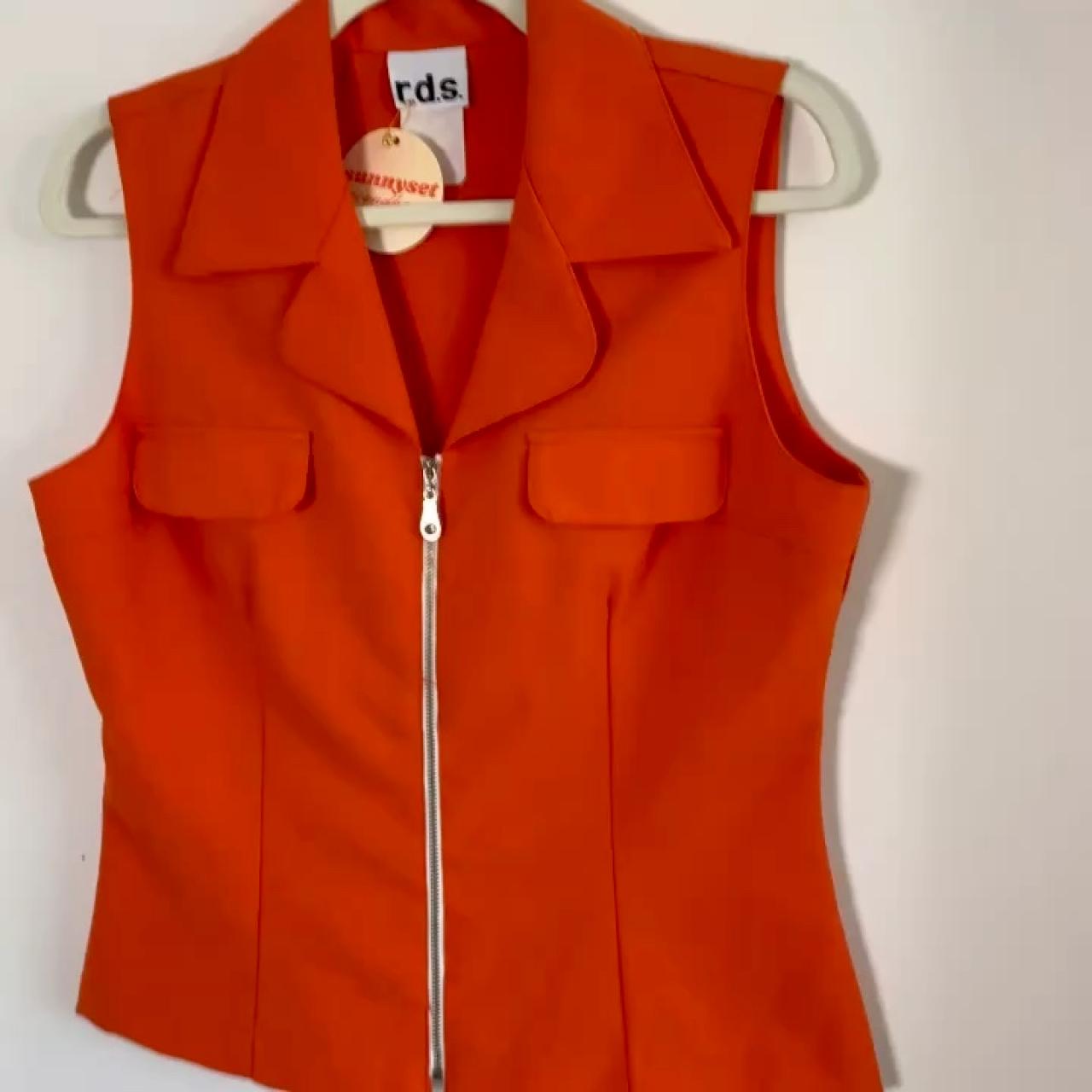 item listed by sunnyset_secondhand