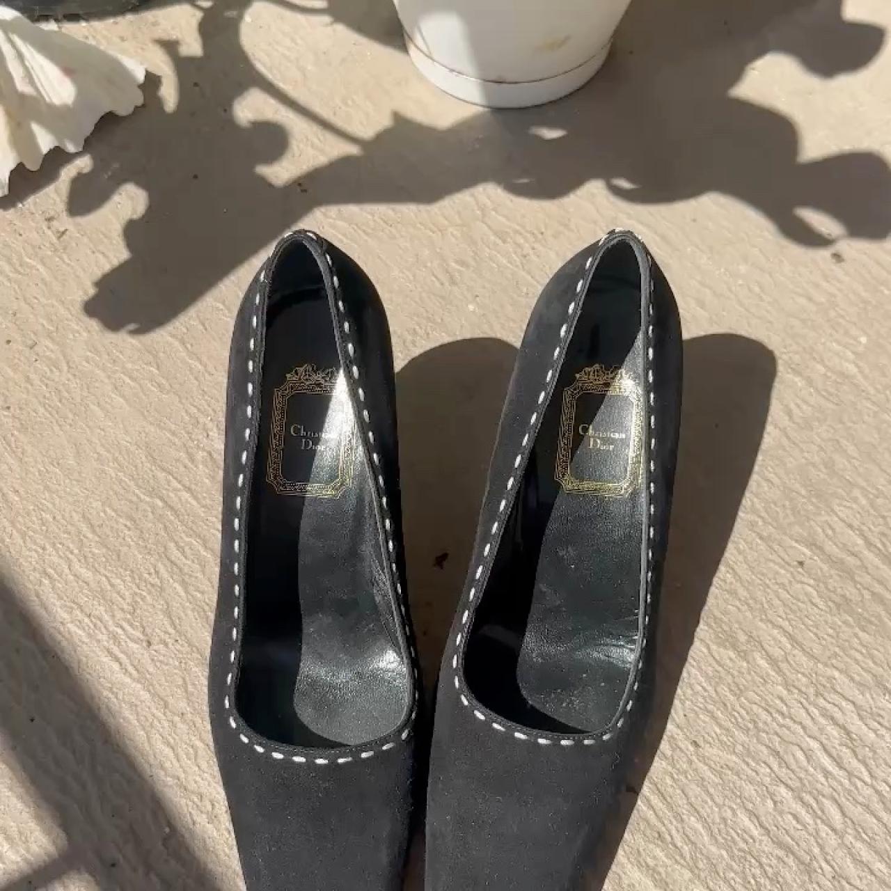 item listed by sunnyset_secondhand