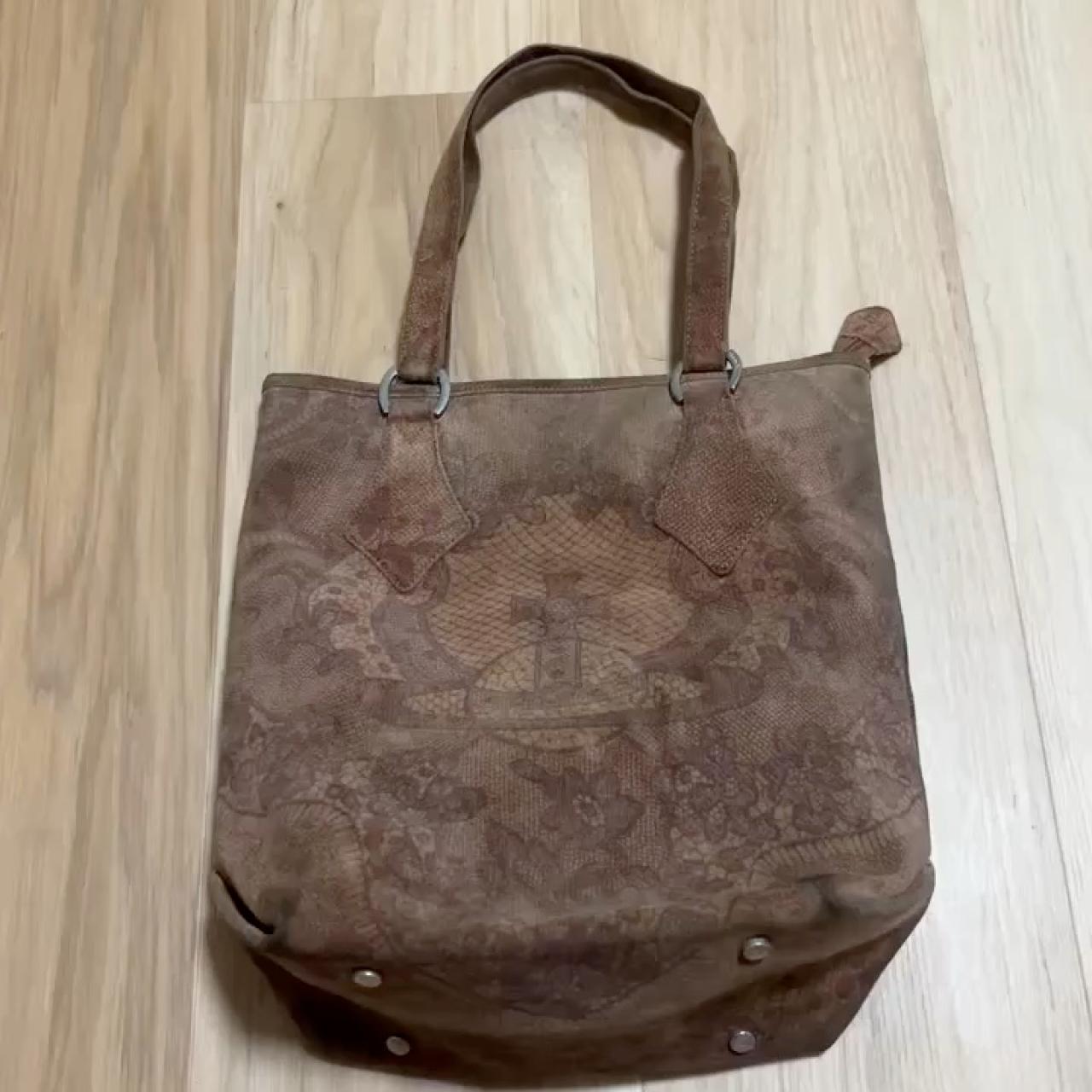 item listed by _lexaprobaby