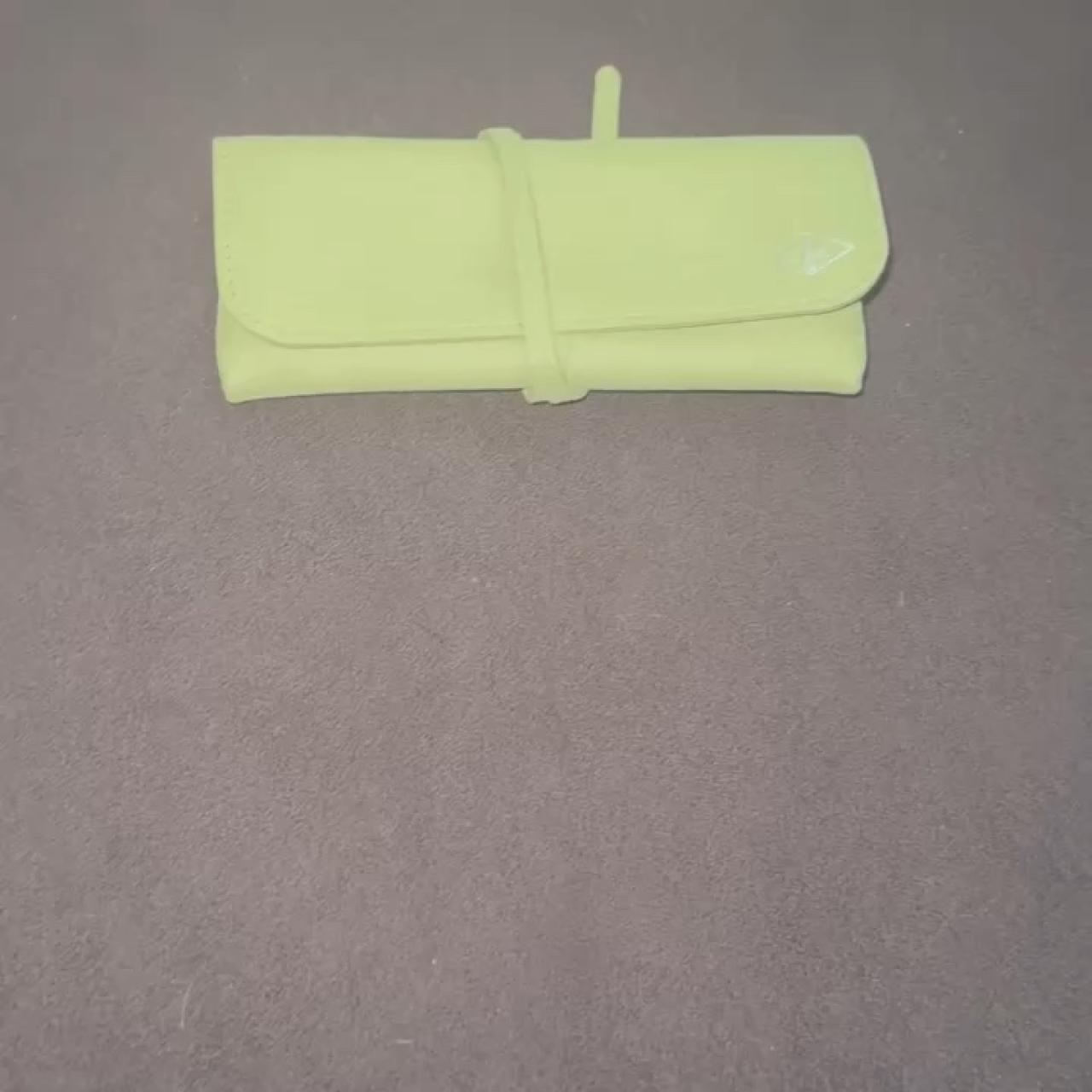 item listed by anzutik