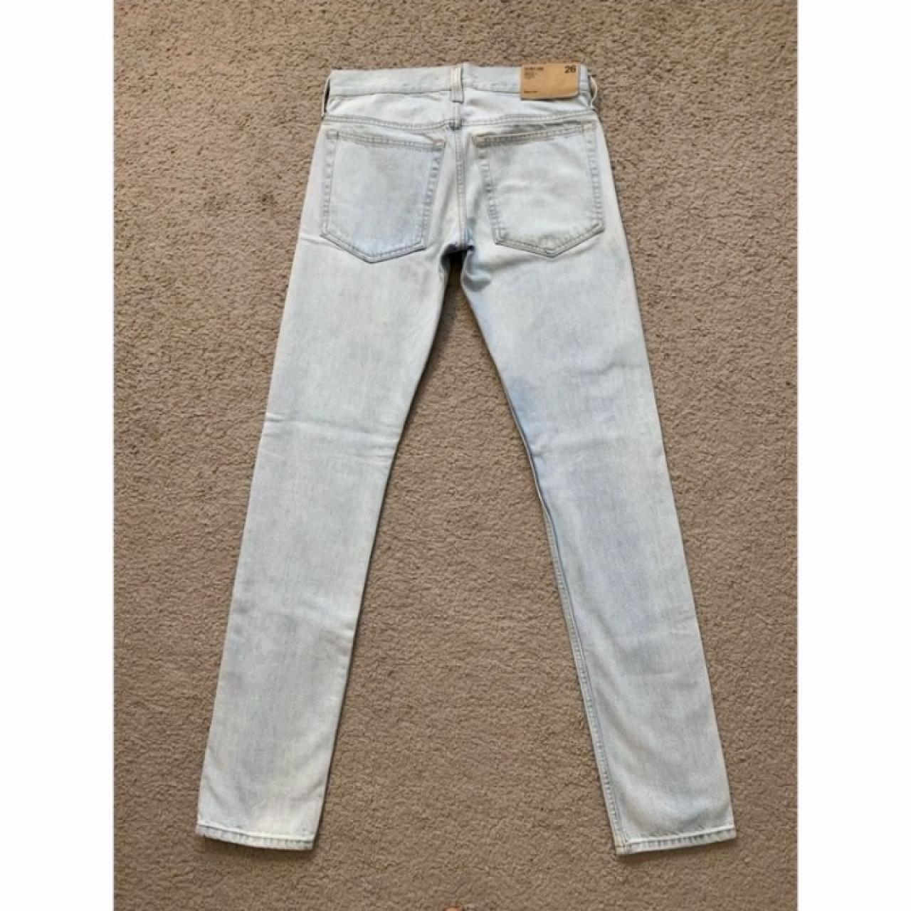 item listed by lewkny