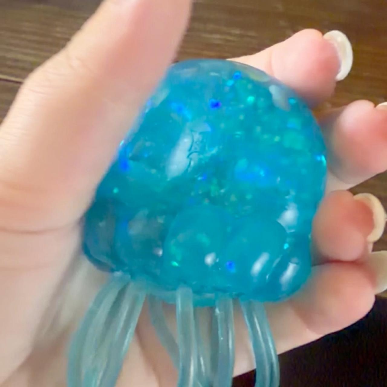 item listed by madyson_1107